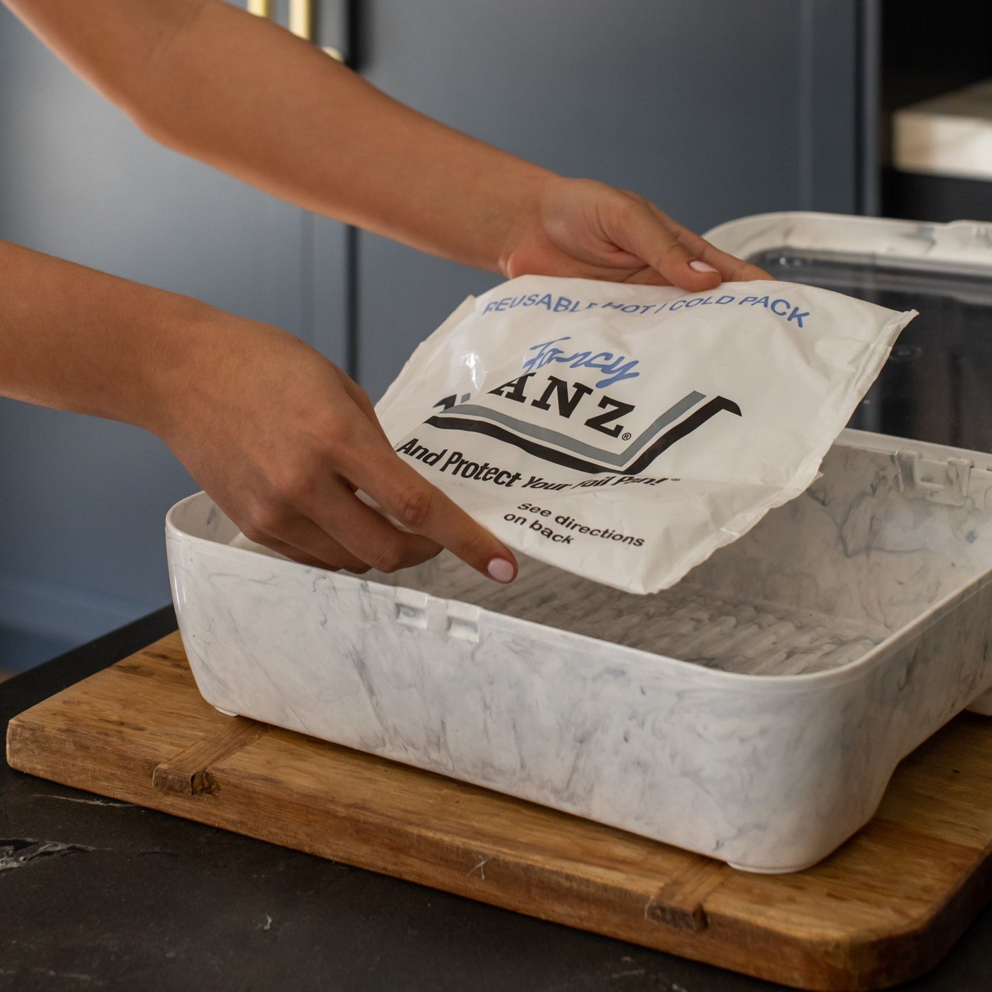 Fancy Panz® Premium - White/Grey Marble, Includes Hot/Cold Gel Pack